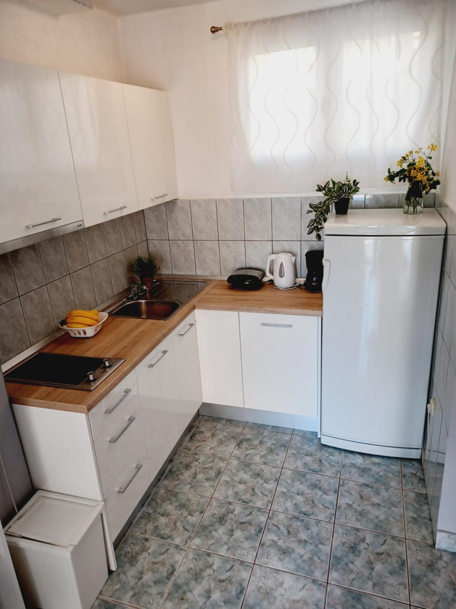 Apartments Kovacic Макарска Экстерьер фото