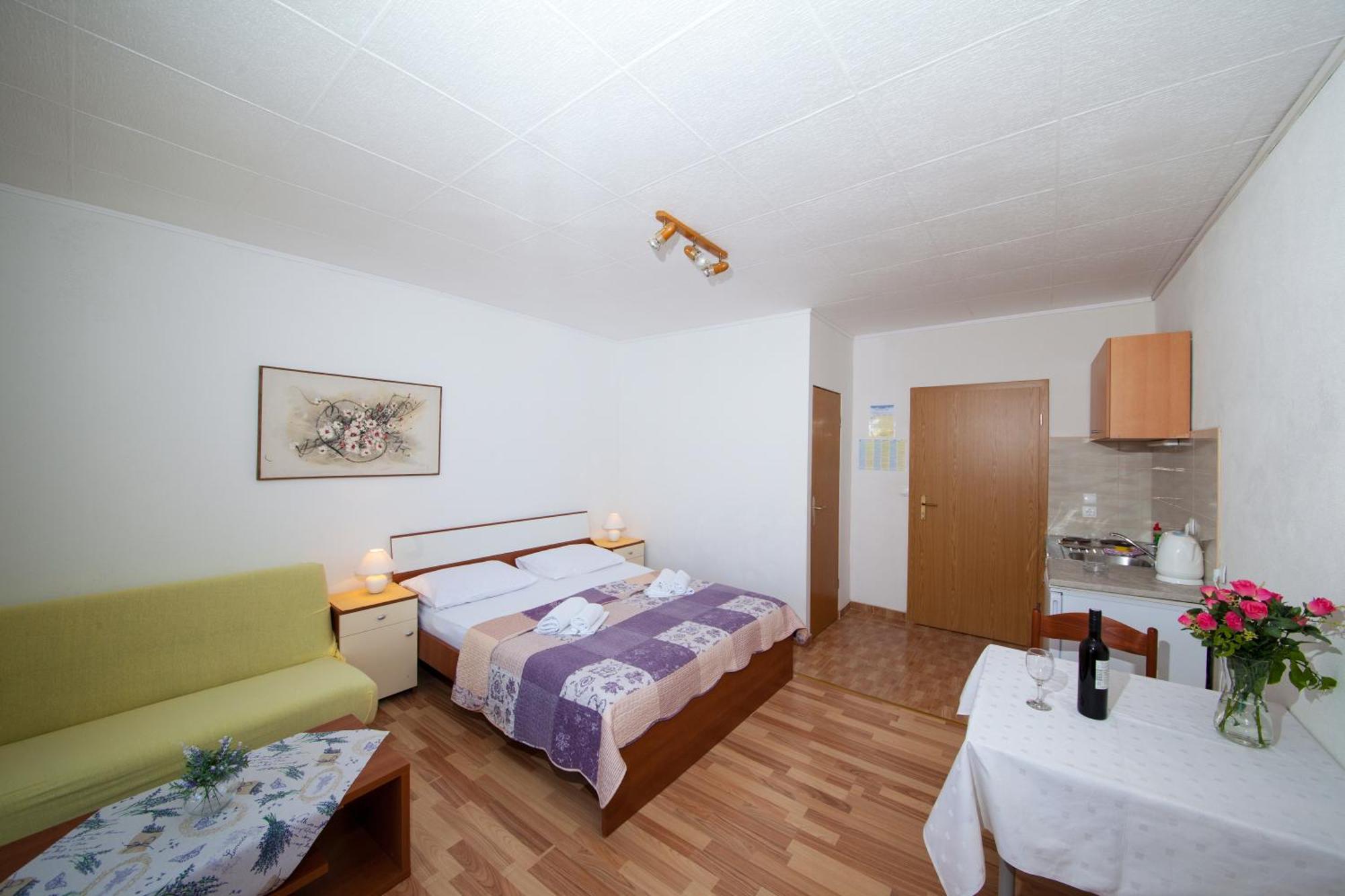 Apartments Kovacic Макарска Номер фото